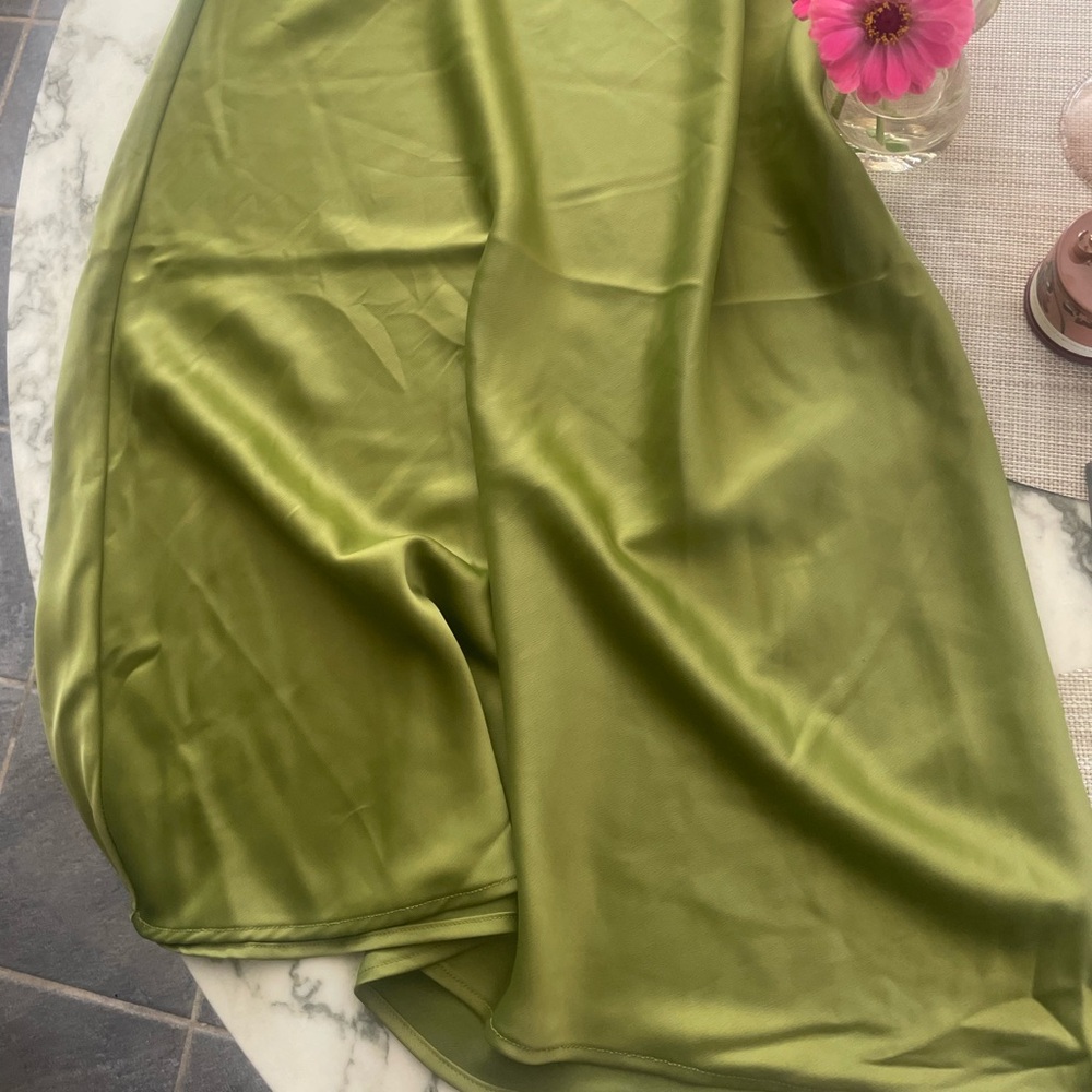 Vibrant yet not screaming green silky fabric